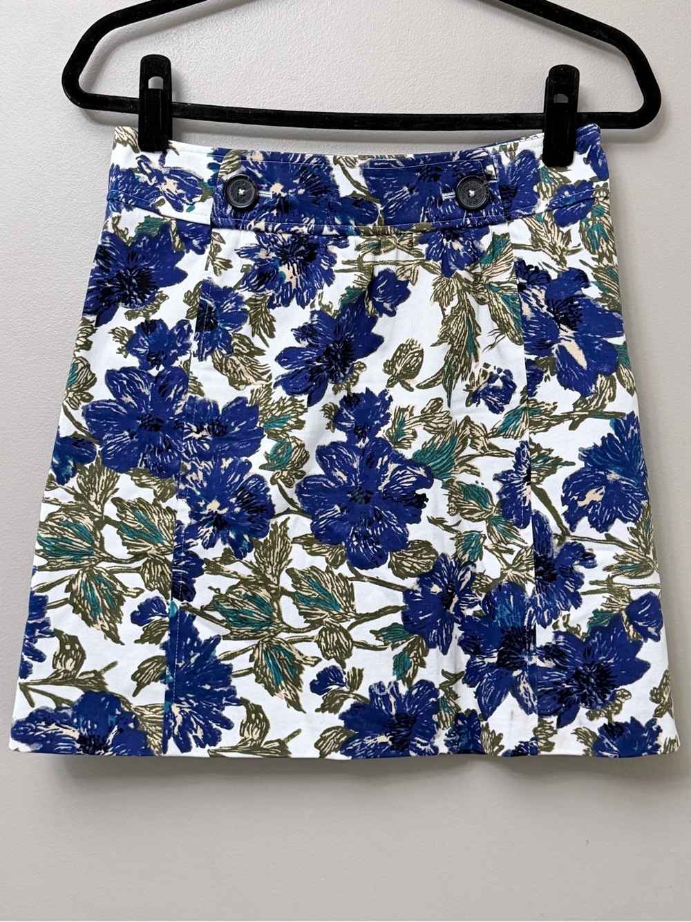 Brooks Brothers Floral Mini Skirt Blue Size 2 Red Fleece
